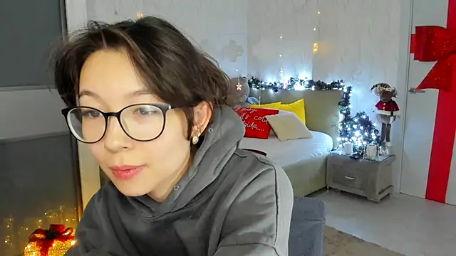 AgnieszkaBanana online show from 12/25/24, 04:12