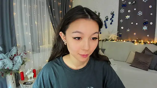 AgnieszkaBanana online show from 12/28/24, 07:22