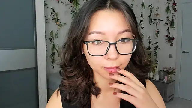 AgnieszkaBanana online show from 11/13/25, 10:14