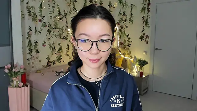 Snapshot of AgnieszkaBanana chatting on 02/11/26, 02:05 AgnieszkaBanana online show from 02/11/26, 02:05