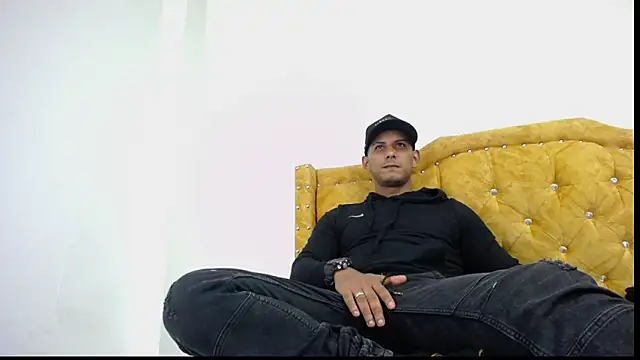 Chris Dick23 online show from 06/02/26, 03:41