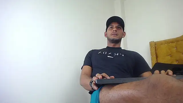 Chris Dick23 online show from 06/12/26, 05:50