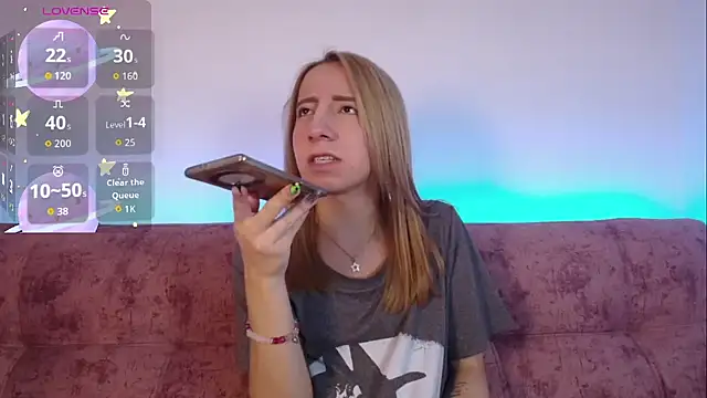 Miiaa doll online show from 11/14/25, 02:32