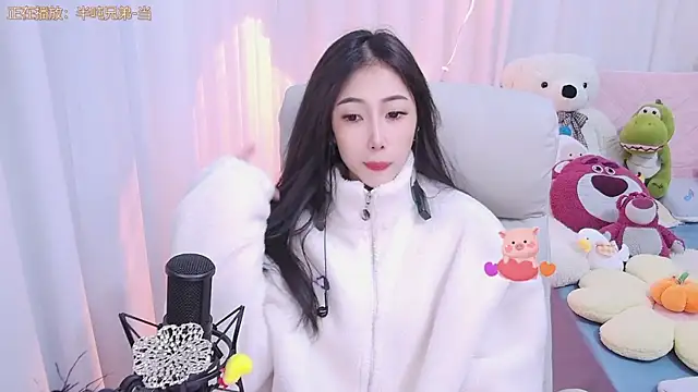 qianduoduo88 online show from 12/15/24, 11:23