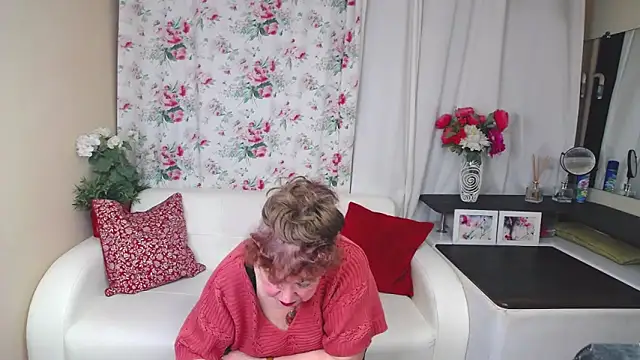 YourHotGranny online show from 03/02/26, 12:45