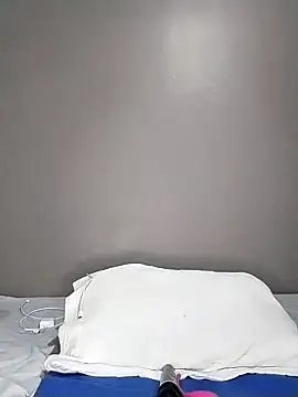 Snapshot of Su_Duarte_1 chatting on 02/04/25, 01:34 Su Duarte 1 online show from 02/04/25, 01:34