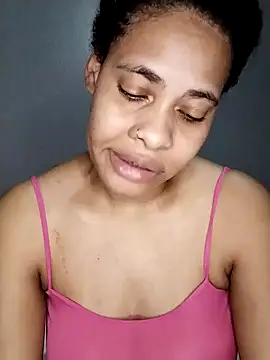 Snapshot of Su_Duarte_1 chatting on 02/04/25, 04:37 Su Duarte 1 online show from 02/04/25, 04:37