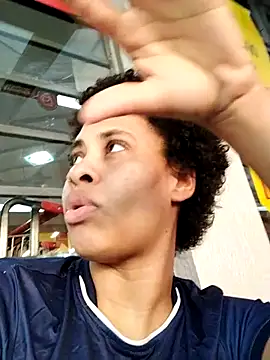 Snapshot of Su_Duarte_1 chatting on 09/19/25, 08:20 Su Duarte 1 online show from 09/19/25, 08:20