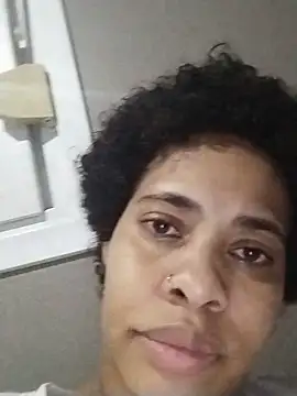 Snapshot of Su_Duarte_1 chatting on 11/14/25, 09:46 Su Duarte 1 online show from 11/14/25, 09:46