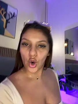 NicolleeEvanss online show from 06/20/26, 10:29