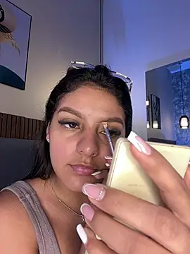 NicolleeEvanss online show from 07/20/26, 10:29