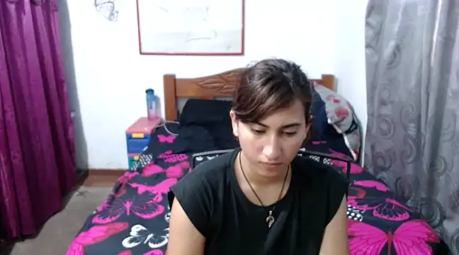 LadyMilk003 online show from 12/04/24, 04:49