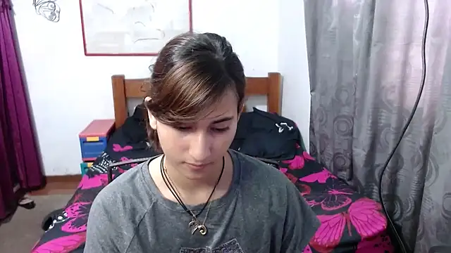 LadyMilk003 online show from 01/25/25, 04:24