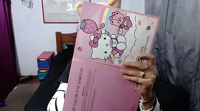 LadyMilk003 online show from 02/13/25, 12:21