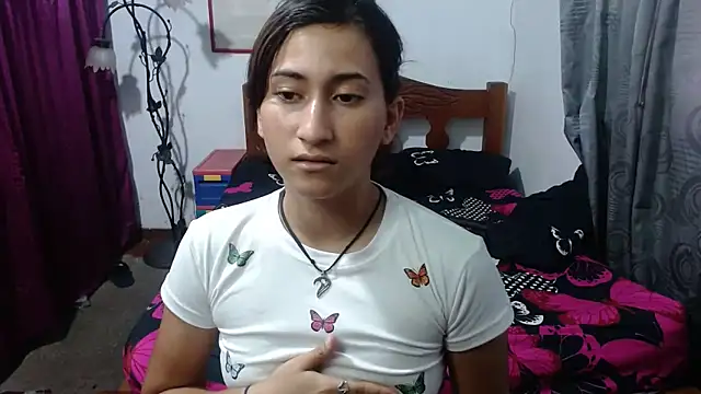 LadyMilk003 online show from 03/15/25, 06:54