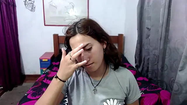 LadyMilk003 online show from 10/01/25, 03:29