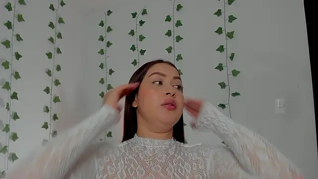 Snapshot of Miaa_Garcia chatting on 02/28/26, 10:11 Miaa Garcia online show from 02/28/26, 10:11