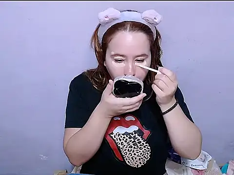 SubLayla01 online show from 05/01/26, 06:23