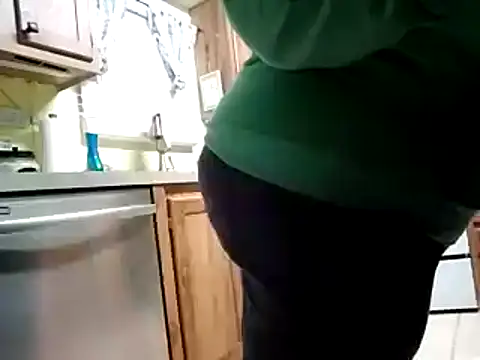 Snapshot of missthickness35_Pika chatting on 02/17/25, 03:36 missthickness35 Pika online show from 02/17/25, 03:36