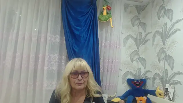 CamDiva113 online show from 10/16/25, 03:24