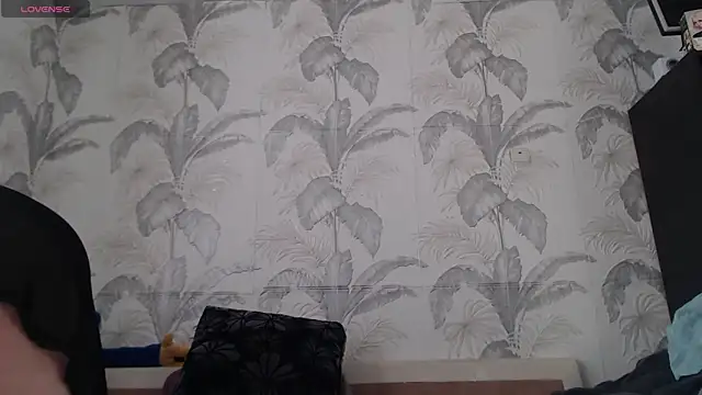 CamDiva113 online show from 06/09/26, 01:17