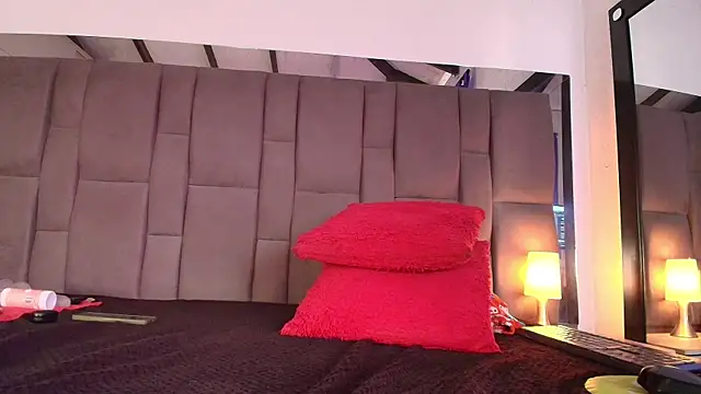 SELENA BIGBOOBS online show from 05/12/26, 02:14