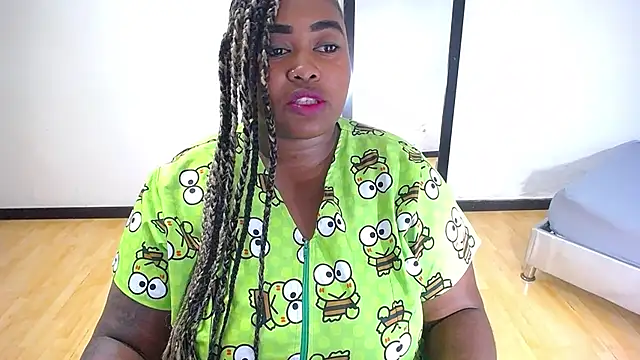 Snapshot of exotic_karmella chatting on 09/27/25, 08:36 exotic karmella online show from 09/27/25, 08:36