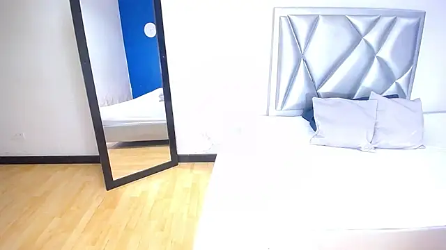 Snapshot of exotic_karmella chatting on 10/11/25, 09:57 exotic karmella online show from 10/11/25, 09:57