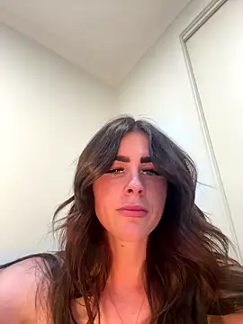 Snapshot of aus_queen chatting on 10/16/25, 08:37 aus queen online show from 10/16/25, 08:37