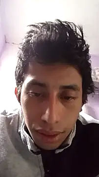 Snapshot of Flaquito_pitudo chatting on 12/14/25, 05:29 Flaquito pitudo online show from 12/14/25, 05:29