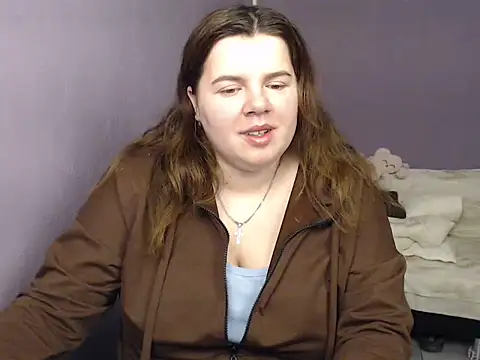 Snapshot of so_shy chatting on 10/28/25, 07:34 so shy online show from 10/28/25, 07:34