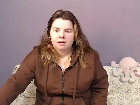 Snapshot of so_shy chatting on 12/02/25, 07:36 so shy online show from 12/02/25, 07:36
