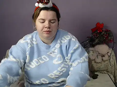 Snapshot of so_shy chatting on 12/20/25, 07:37 so shy online show from 12/20/25, 07:37