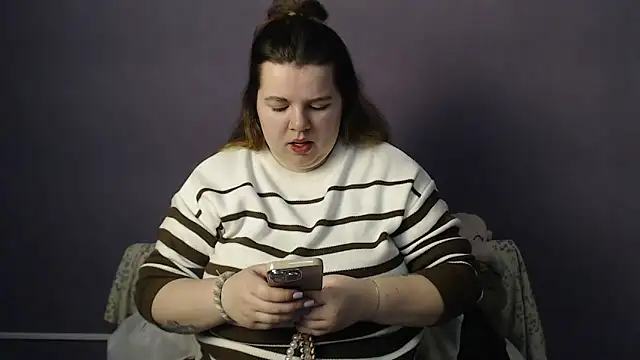 Snapshot of so_shy chatting on 02/24/26, 07:17 so shy online show from 02/24/26, 07:17