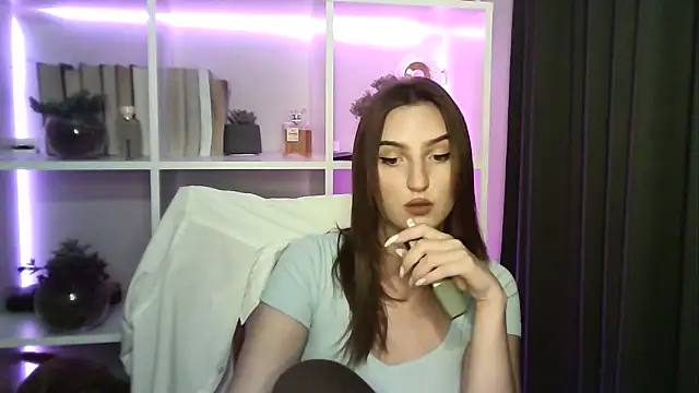 Snapshot of X_Alisa chatting on 09/21/25, 06:42 X Alisa online show from 09/21/25, 06:42