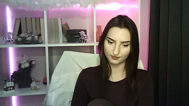 Snapshot of X_Alisa chatting on 12/17/25, 07:20 X Alisa online show from 12/17/25, 07:20