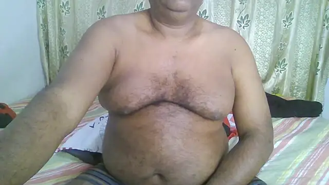 Snapshot of Beargryzzly chatting on 01/23/25, 03:26 Beargryzzly online show from 01/23/25, 03:26