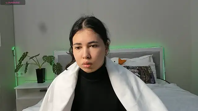 hoa lan online show from 03/14/25, 02:20