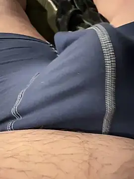 Snapshot of henes188 chatting on 03/22/25, 07:36 henes188 online show from 03/22/25, 07:36