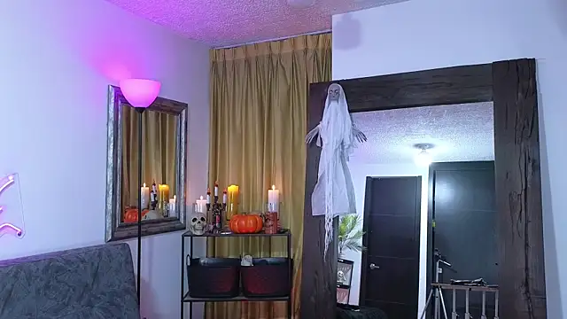 Katrin-1 online show from 10/18/25, 10:21