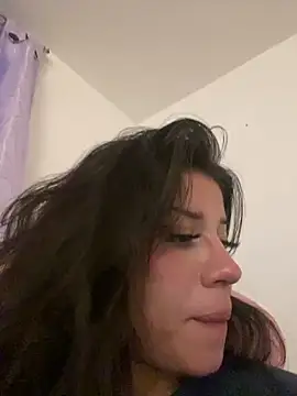 Snapshot of Ag4ta_ chatting on 01/23/25, 12:46 Ag4ta online show from 01/23/25, 12:46