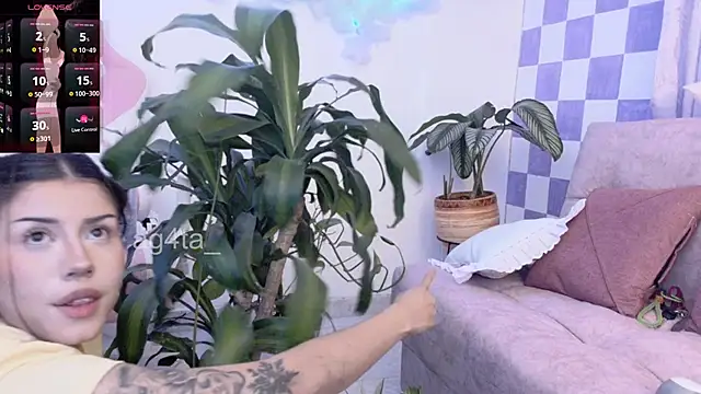 Snapshot of Ag4ta_ chatting on 02/28/25, 11:34 Ag4ta online show from 02/28/25, 11:34