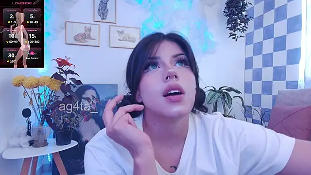 Snapshot of Ag4ta_ chatting on 03/07/25, 09:27 Ag4ta online show from 03/07/25, 09:27