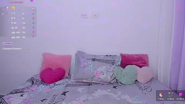 Snapshot of _Arianna08_ chatting on 11/29/25, 09:23 Arianna08 online show from 11/29/25, 09:23