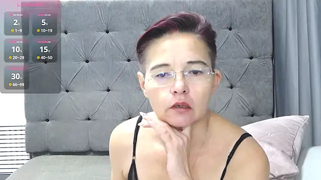 StaceyDarling online show from 11/20/25, 10:42