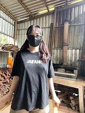 Suri amabel online show from 09/14/25, 04:44