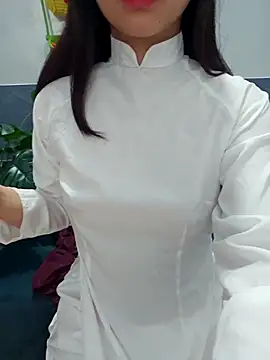 Suri amabel online show from 09/26/25, 01:42