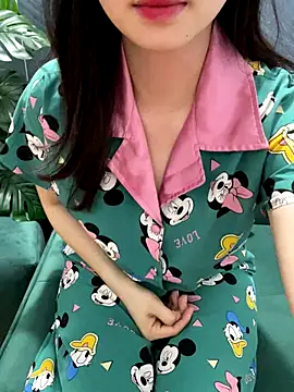 Suri amabel online show from 09/26/25, 03:05