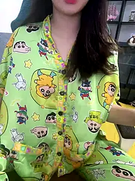 Suri amabel online show from 10/06/25, 04:04