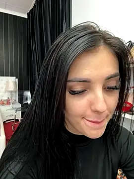 Snapshot of SophiaVilner chatting on 11/27/25, 05:59 SophiaVilner online show from 11/27/25, 05:59